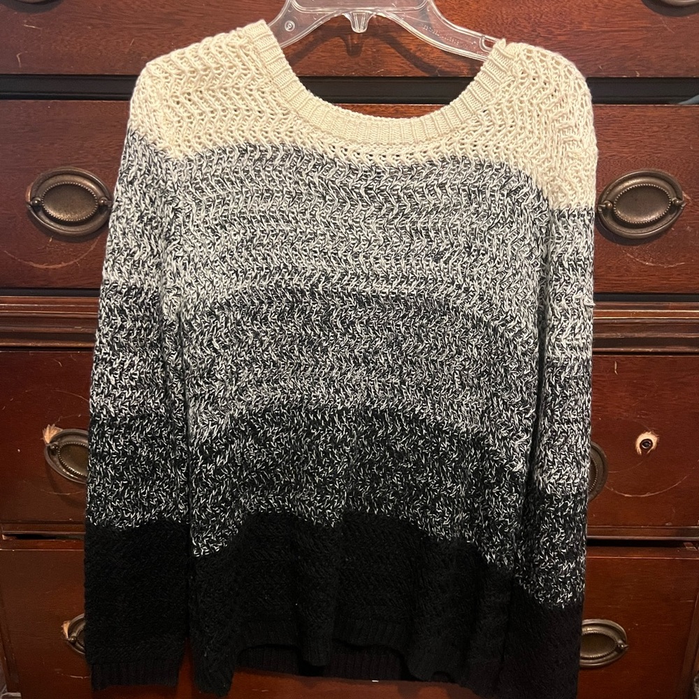 Size small sweater from forever 21